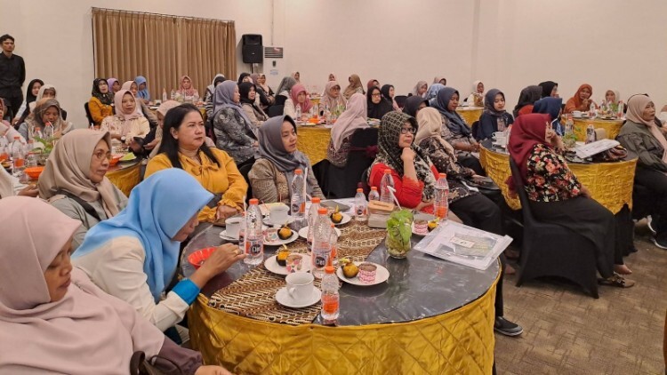 Sosialisasi Pendidikan Melek Demokrasi di Trenggalek, peserta mengikuti kegiatan