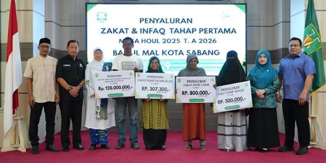 Penyerahan zakat dan infaq di Aula Pulau Weh Kota Sabang
