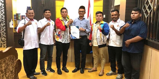Wali Kota Subulussalam menerima kunjungan KONI bahas persiapan PORA dan dukungan anggaran