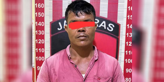 Polisi mengamankan jerigen Pertalite dan tabung LPG 3 kg sebagai barang bukti