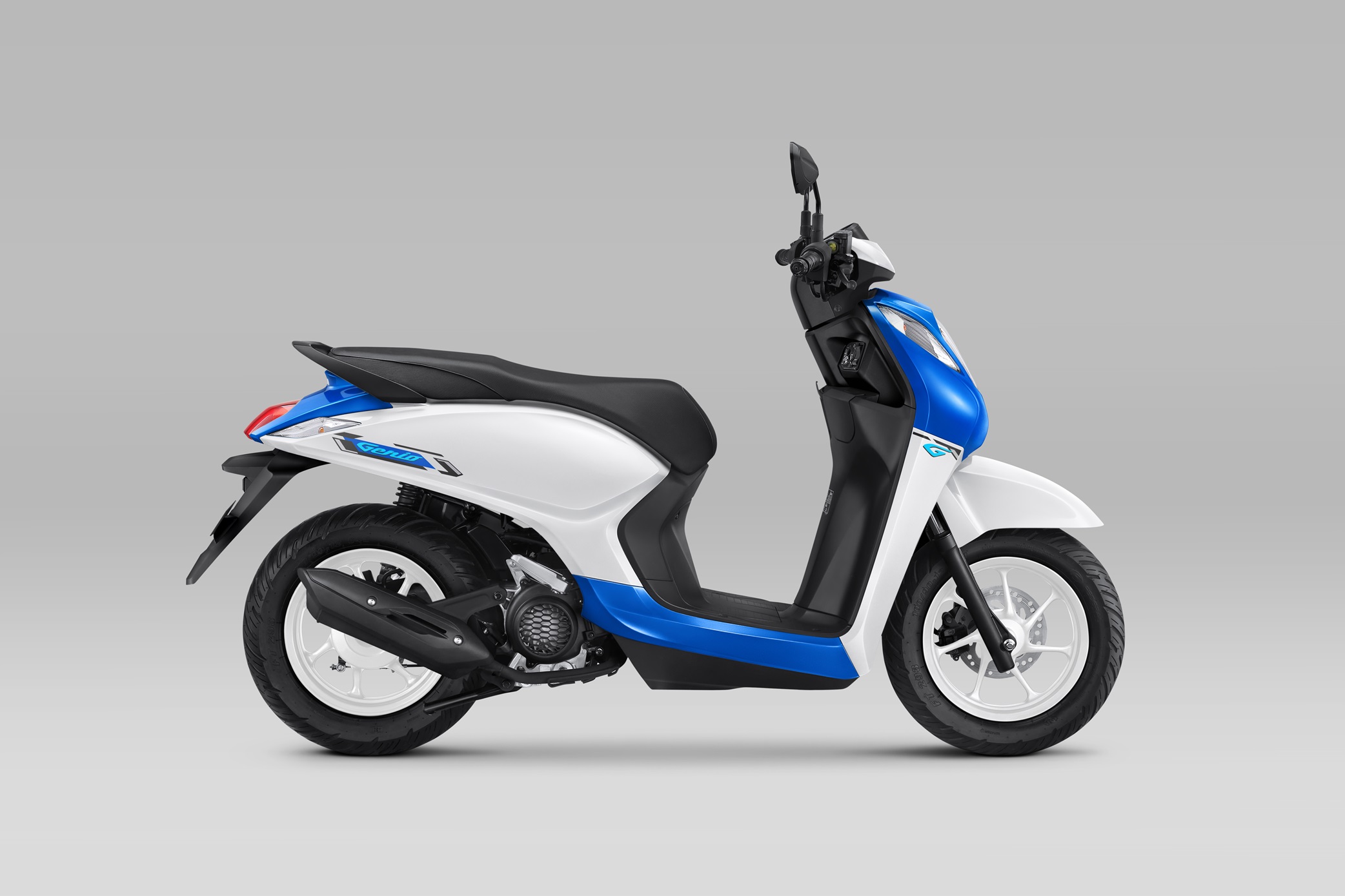 New Honda Genio warna Vibrant Blue & White tampil bergaya retro