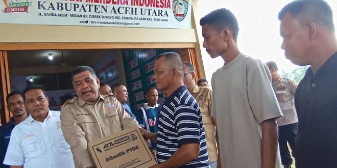 Peresmian kantor DPD TMI Aceh Utara dan pembagian PTOC kepada petani