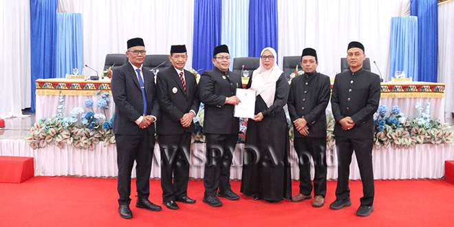 Rapat paripurna penyampaian KUA-PPAS APBK Sabang 2027 di gedung DPRK Sabang