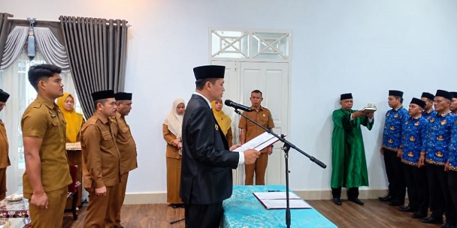 Pelantikan kepala sekolah dan mutasi tenaga pendidik di Hall Pendopo Bupati Aceh Selatan