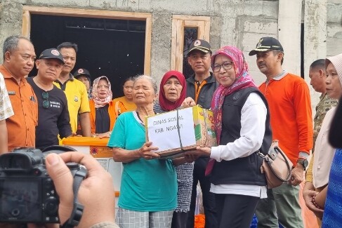 Lokasi rumah roboh di Desa Purwosari, Ngawi setelah angin kencang
