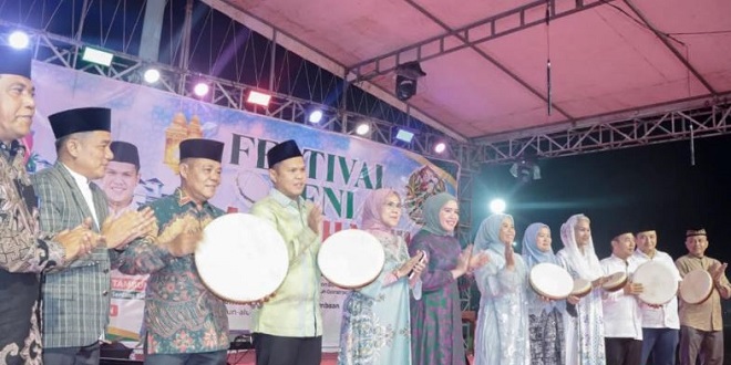 Pembukaan Festival Seni Qasidah ke-23 di Alun-alun Sergai oleh Wabup Adlin Tambunan