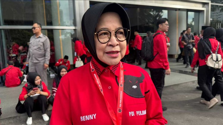 Ketua Fraksi PDI Perjuangan DPRD Jawa Timur Renny saat menyampaikan arahan penguatan sektor produktif