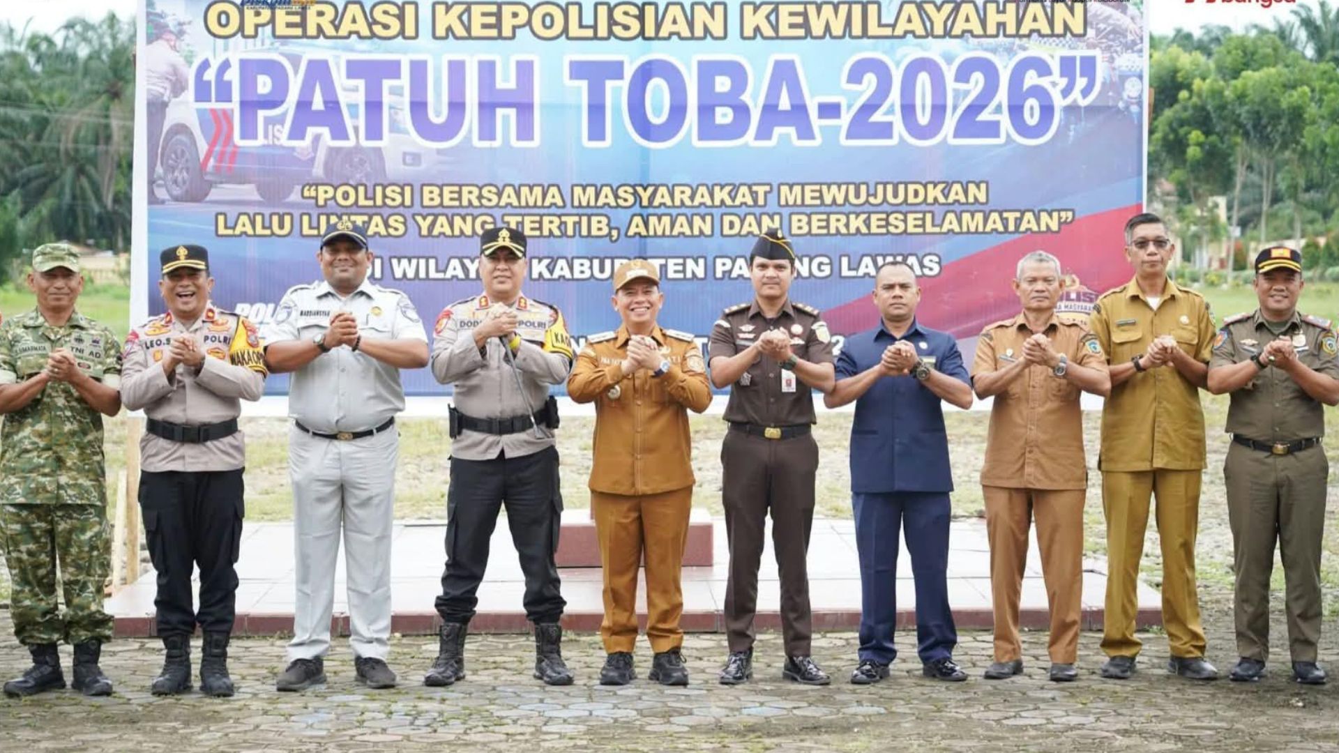 Apel gelar pasukan Operasi Patuh Toba 2026 di Mapolres Padanglawas