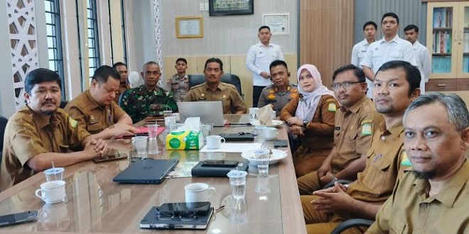 Wakil Bupati Aceh Besar memimpin rakor pengendalian inflasi di Jantho