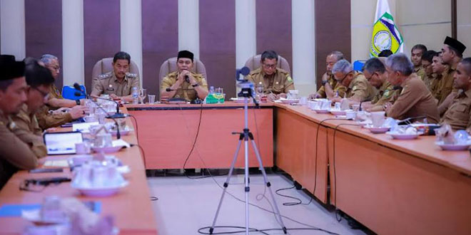 Bupati Aceh Besar memimpin rapat OPD di Kantor Bupati