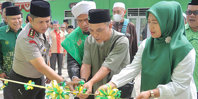 Peresmian ruang kelas baru MIS Al Washliyah di Pematangsiantar