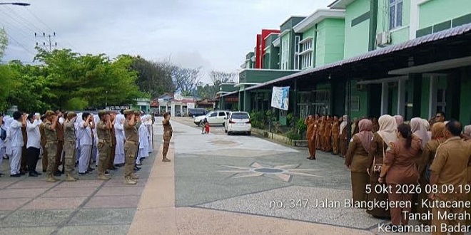 Apel komitmen disiplin tenaga kesehatan di halaman RSUD H. Sahudin Kutacane
