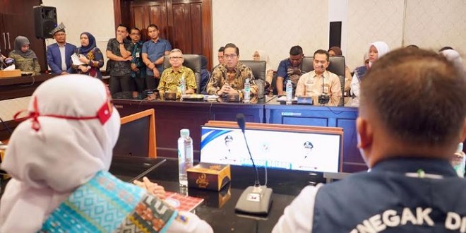 20 siswa SMP saat kunjungan ke Kantor Wali Kota Medan untuk belajar sejarah dan pemerintahan