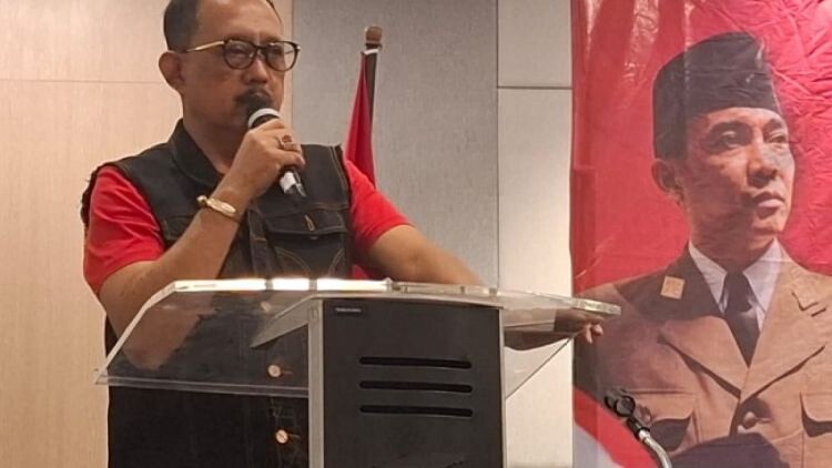 Armuji memberi sambutan pada Musyawarah Ranting PDI Perjuangan Surabaya