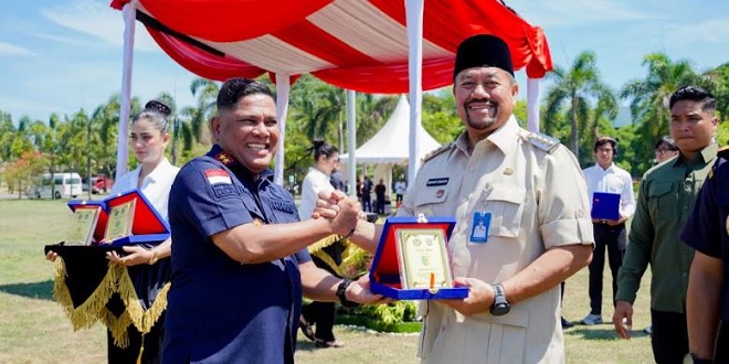 Bupati Batubara dan pejabat saat apel operasi gabungan di perairan Batubara