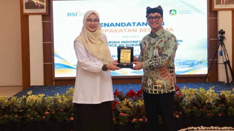 Penandatanganan nota kesepahaman antara Pemkab Banyuwangi dan BSI pada 7 Oktober 2026